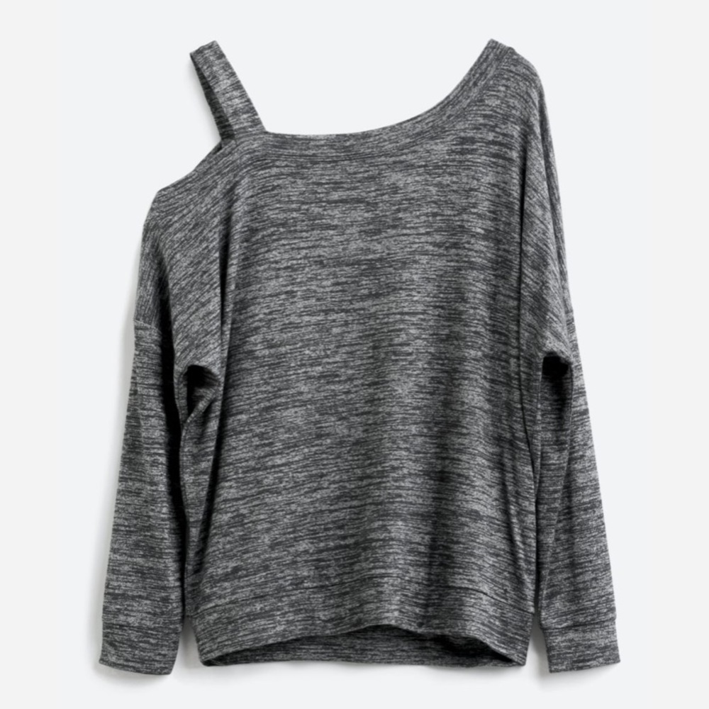 Mely Single Cold Shoulder Knit Top